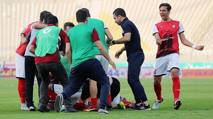 Esteghlal Khouzestan 1 v 3 Khooneh be Khooneh