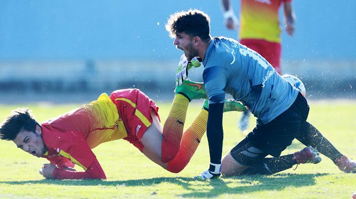 Foulad Khouzestan 3 - 0 Khooneh be Khooneh