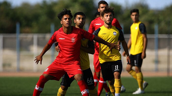 Padideh Gharb Pouyan 0 v 0 Persepolis