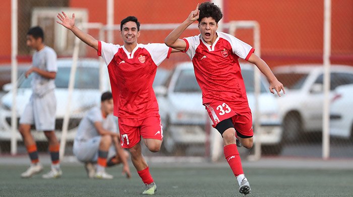 Persepolis 2 v 1 Saipa