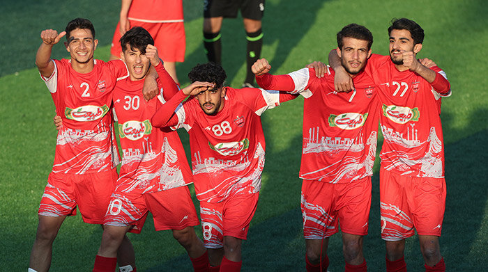 Persepolis 4 v 3 Oghab