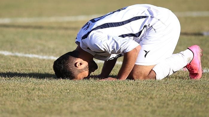 پیکان ۲ - ۰ فجر سپاسی