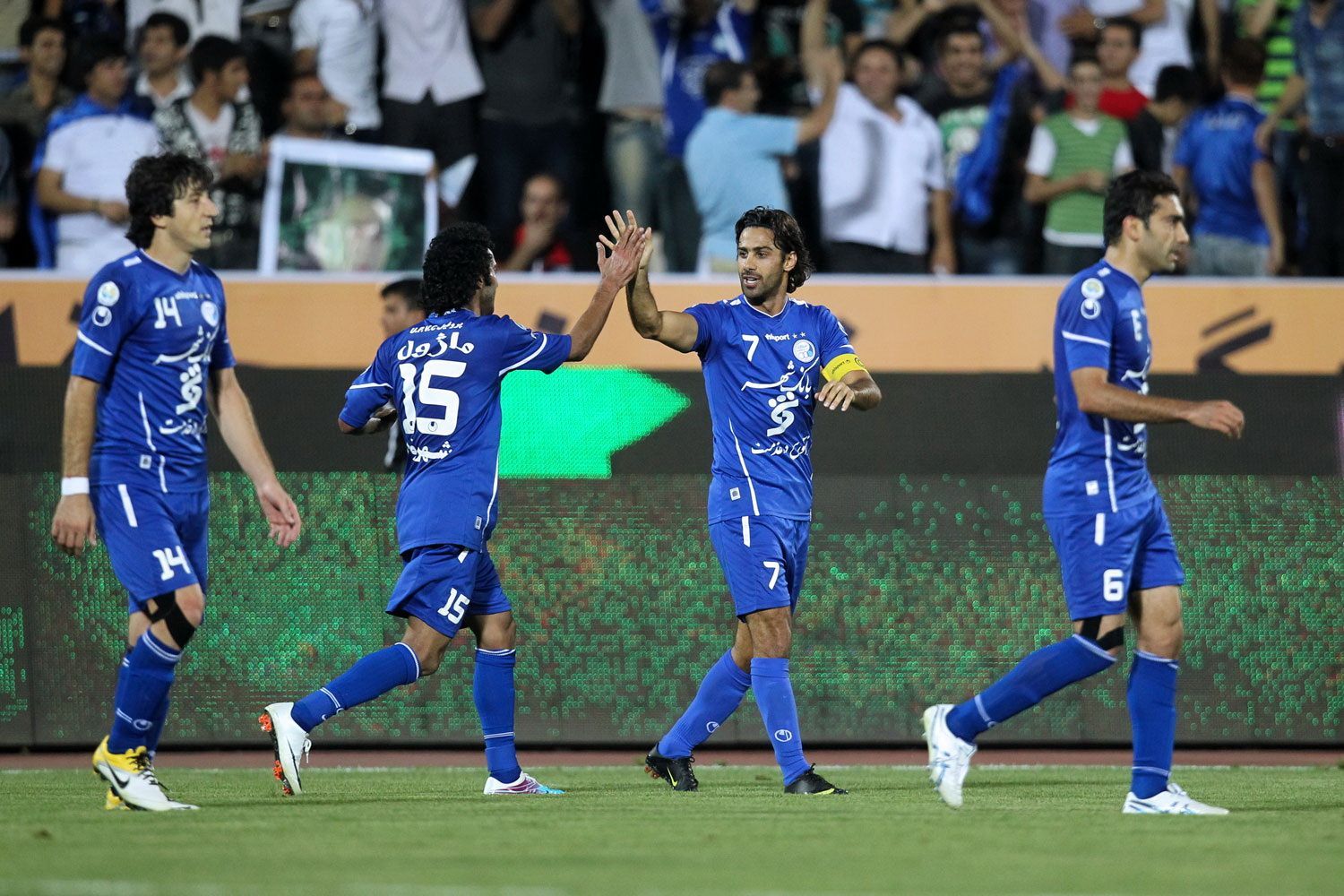 Esteghlal ۱ v ۰ Damash Gilan