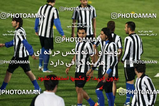 1041120, Tehran, , Esteghlal Football Team Training Session on 2011/10/17 at Shahid Dastgerdi Stadium