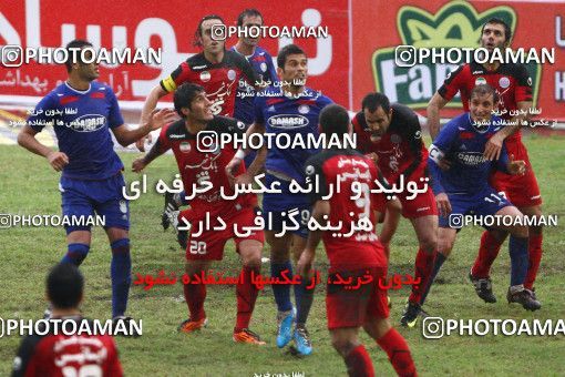 1045269, Rasht, Iran, Iran Pro League، Persian Gulf Cup، 2011-12 season، First Leg، Week 12، Damash Gilan 2 v 3 Persepolis on 2011/10/29 at Shahid Dr. Azodi Stadium