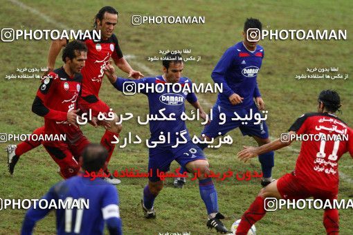 1045254, Rasht, Iran, Iran Pro League، Persian Gulf Cup، 2011-12 season، First Leg، Week 12، Damash Gilan 2 v 3 Persepolis on 2011/10/29 at Shahid Dr. Azodi Stadium