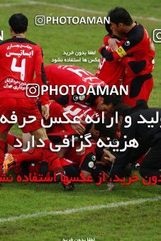 1045283, Rasht, Iran, Iran Pro League، Persian Gulf Cup، 2011-12 season، First Leg، Week 12، Damash Gilan 2 v 3 Persepolis on 2011/10/29 at Shahid Dr. Azodi Stadium