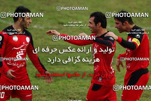 1045184, Rasht, Iran, Iran Pro League، Persian Gulf Cup، 2011-12 season، First Leg، Week 12، Damash Gilan 2 v 3 Persepolis on 2011/10/29 at Shahid Dr. Azodi Stadium