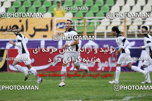 1045583, Tehran, Iran, لیگ برتر فوتبال ایران، Persian Gulf Cup، Week 12، First Leg، Naft Tehran 2 v 1 Shahin Boushehr on 2011/10/29 at Shahid Dastgerdi Stadium