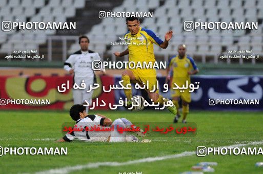 1045652, Tehran, Iran, لیگ برتر فوتبال ایران، Persian Gulf Cup، Week 12، First Leg، Naft Tehran 2 v 1 Shahin Boushehr on 2011/10/29 at Shahid Dastgerdi Stadium