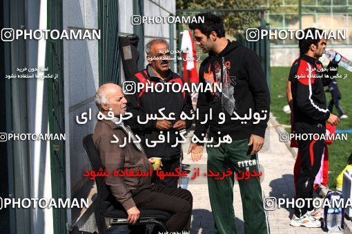 1045981, Tehran, , Persepolis Football Team Training Session on 2011/11/04 at Kheyrieh Amal Stadium