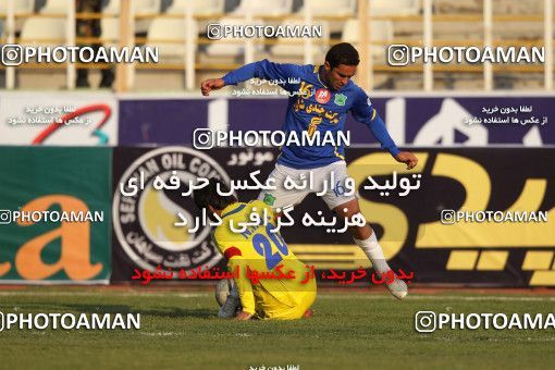 1406804, Tehran, [*parameter:4*], Iran Pro League، Persian Gulf Cup، 2011-12 season، First Leg، Week 15، Naft Tehran ۱ v 3 Sanat Naft Abadan on 2011/12/03 at Shahid Dastgerdi Stadium