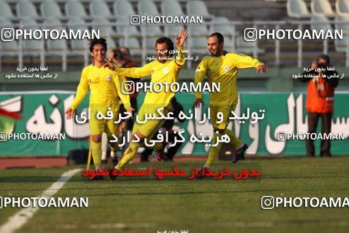 1406730, Tehran, [*parameter:4*], Iran Pro League، Persian Gulf Cup، 2011-12 season، First Leg، Week 15، Naft Tehran ۱ v 3 Sanat Naft Abadan on 2011/12/03 at Shahid Dastgerdi Stadium