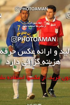 1406984, Tehran, [*parameter:4*], Iran Pro League، Persian Gulf Cup، 2011-12 season، First Leg، Week 15، Naft Tehran ۱ v 3 Sanat Naft Abadan on 2011/12/03 at Shahid Dastgerdi Stadium