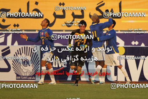 1406794, Tehran, [*parameter:4*], Iran Pro League، Persian Gulf Cup، 2011-12 season، First Leg، Week 15، Naft Tehran ۱ v 3 Sanat Naft Abadan on 2011/12/03 at Shahid Dastgerdi Stadium