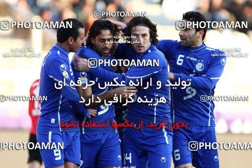 1049132, Tehran, [*parameter:4*], Iran Pro League، Persian Gulf Cup، 2011-12 season، First Leg، Week 15، Shahrdari Tabriz ۱ v 2 Esteghlal on 2011/12/03 at Yadegar-e Emam Stadium