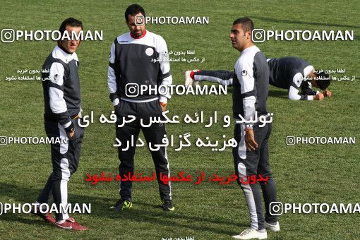 1050123, Tehran, , Persepolis Football Team Training Session on 2011/12/25 at Derafshifar Stadium