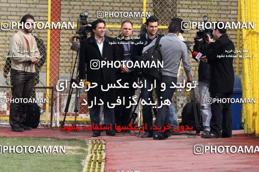 1050110, Tehran, , Persepolis Football Team Training Session on 2011/12/25 at Derafshifar Stadium