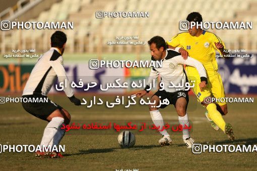 1050457, Tehran, [*parameter:4*], Iran Pro League، Persian Gulf Cup، 2011-12 season، Second Leg، Week 18، Naft Tehran ۱ v ۰ Fajr-e Sepasi Shiraz on 2012/01/05 at Shahid Dastgerdi Stadium