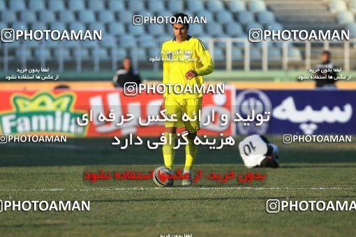 1050396, Tehran, [*parameter:4*], Iran Pro League، Persian Gulf Cup، 2011-12 season، Second Leg، Week 18، Naft Tehran ۱ v ۰ Fajr-e Sepasi Shiraz on 2012/01/05 at Shahid Dastgerdi Stadium