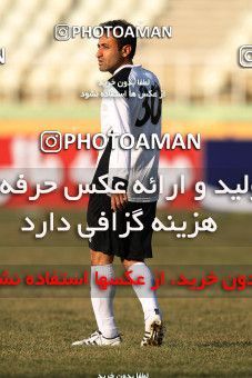 1050733, Tehran, [*parameter:4*], Iran Pro League، Persian Gulf Cup، 2011-12 season، Second Leg، Week 18، Naft Tehran ۱ v ۰ Fajr-e Sepasi Shiraz on 2012/01/05 at Shahid Dastgerdi Stadium