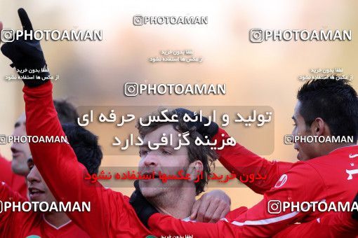 1053464, Tehran, [*parameter:4*], Iran Pro League، Persian Gulf Cup، 2011-12 season، Second Leg، Week 24، Naft Tehran ۱ v ۱ Tractor S.C. on 2012/02/03 at Shahid Dastgerdi Stadium