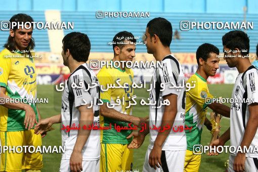 1059446, Tehran, [*parameter:4*], Iran Pro League، Persian Gulf Cup، 2011-12 season، Second Leg، Week 34، Rah Ahan 4 v ۱ Shahin Boushehr on 2012/05/11 at Ekbatan Stadium