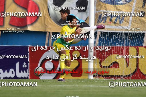 1059605, Tehran, [*parameter:4*], Iran Pro League، Persian Gulf Cup، 2011-12 season، Second Leg، Week 34، Rah Ahan 4 v ۱ Shahin Boushehr on 2012/05/11 at Ekbatan Stadium