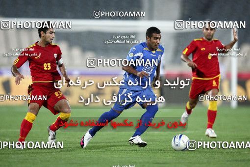 1060956, Tehran, Iran, Iran Pro League، Persian Gulf Cup، 2010-11 season، First Leg، Week 2، Esteghlal ۱ v 2 Foulad Khouzestan on 2010/07/31 at Azadi Stadium