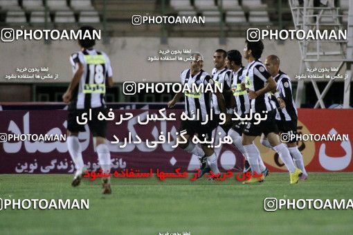 1062174, Qom, Iran, Iran Pro League، Persian Gulf Cup، 2010-11 season، First Leg، Week 2، Saba Qom 2 v ۱ Persepolis on 2010/08/01 at Yadegar-e Emam Stadium Qom