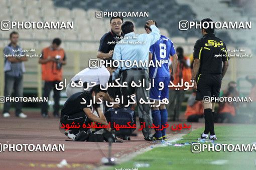 1063800, Tehran, [*parameter:4*], Iran Pro League، Persian Gulf Cup، 2010-11 season، First Leg، Week 5، Esteghlal 3 v ۰ Paykan on 2010/08/18 at Azadi Stadium