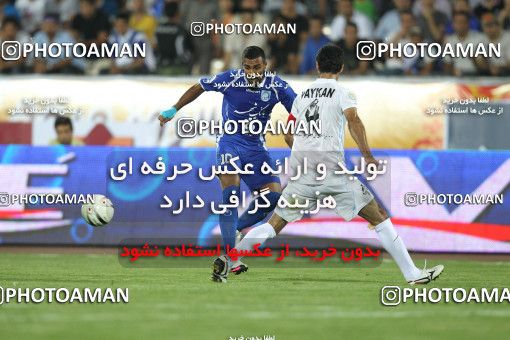 1064177, Tehran, [*parameter:4*], Iran Pro League، Persian Gulf Cup، 2010-11 season، First Leg، Week 5، Esteghlal 3 v ۰ Paykan on 2010/08/18 at Azadi Stadium