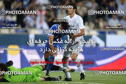 1064149, Tehran, [*parameter:4*], Iran Pro League، Persian Gulf Cup، 2010-11 season، First Leg، Week 5، Esteghlal 3 v ۰ Paykan on 2010/08/18 at Azadi Stadium