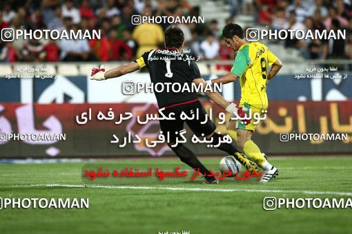 1064749, Tehran, [*parameter:4*], Iran Pro League، Persian Gulf Cup، 2010-11 season، First Leg، Week 6، Persepolis 3 v 2 Rah Ahan on 2010/08/19 at Azadi Stadium