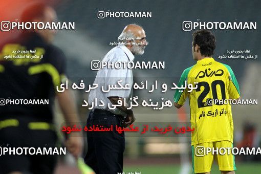 1064979, Tehran, [*parameter:4*], Iran Pro League، Persian Gulf Cup، 2010-11 season، First Leg، Week 6، Persepolis 3 v 2 Rah Ahan on 2010/08/19 at Azadi Stadium