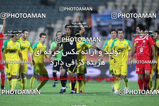 1065026, Tehran, [*parameter:4*], Iran Pro League، Persian Gulf Cup، 2010-11 season، First Leg، Week 6، Persepolis 3 v 2 Rah Ahan on 2010/08/19 at Azadi Stadium