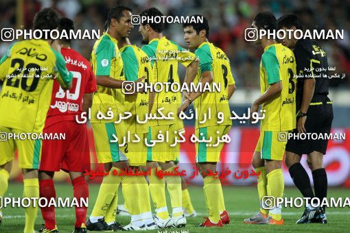 1065112, Tehran, [*parameter:4*], Iran Pro League، Persian Gulf Cup، 2010-11 season، First Leg، Week 6، Persepolis 3 v 2 Rah Ahan on 2010/08/19 at Azadi Stadium