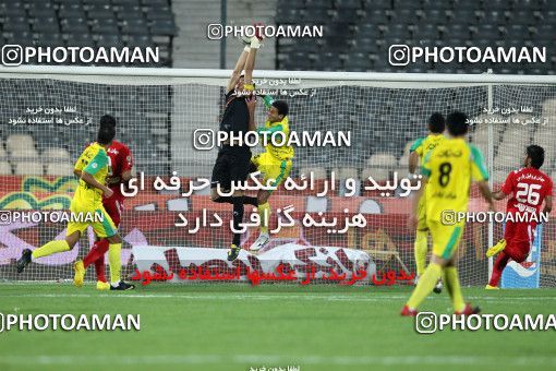 1065127, Tehran, [*parameter:4*], Iran Pro League، Persian Gulf Cup، 2010-11 season، First Leg، Week 6، Persepolis 3 v 2 Rah Ahan on 2010/08/19 at Azadi Stadium