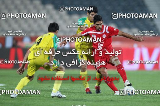 1065135, Tehran, [*parameter:4*], Iran Pro League، Persian Gulf Cup، 2010-11 season، First Leg، Week 6، Persepolis 3 v 2 Rah Ahan on 2010/08/19 at Azadi Stadium