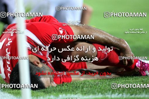 1066786, Tehran, [*parameter:4*], Iran Pro League، Persian Gulf Cup، 2010-11 season، First Leg، Week 6، Persepolis 2 v ۱ Shahin Boushehr on 2010/08/23 at Azadi Stadium