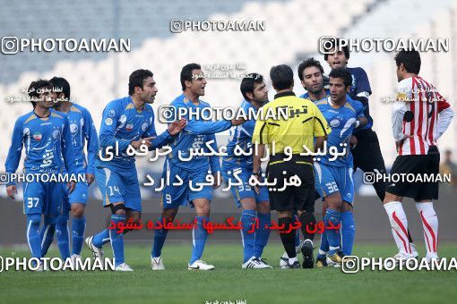 1099296, Tehran, [*parameter:4*], Iran Pro League، Persian Gulf Cup، 2010-11 season، Second Leg، Week 18، Esteghlal ۰ v ۰ Shahrdari Tabriz on 2010/12/11 at Azadi Stadium