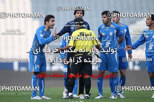 1099323, Tehran, [*parameter:4*], Iran Pro League، Persian Gulf Cup، 2010-11 season، Second Leg، Week 18، Esteghlal ۰ v ۰ Shahrdari Tabriz on 2010/12/11 at Azadi Stadium