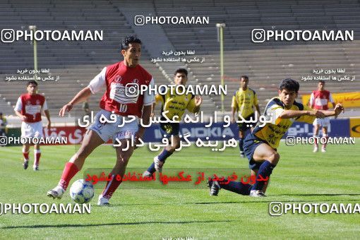 1067966, Tehran, [*parameter:4*], Iran Pro League، Persian Gulf Cup، 2001-02 season، Second Leg، Week 26، Persepolis ۱ v ۰ Fajr-e Sepasi Shiraz on 2002/05/28 at Azadi Stadium