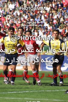 1068106, Tehran, [*parameter:4*], Iran Pro League، Persian Gulf Cup، 2001-02 season، Second Leg، Week 26، Persepolis ۱ v ۰ Fajr-e Sepasi Shiraz on 2002/05/28 at Azadi Stadium