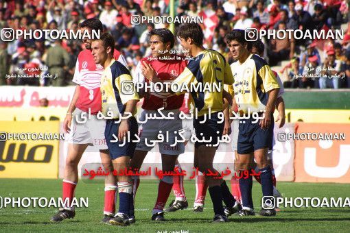 1068094, Tehran, [*parameter:4*], Iran Pro League، Persian Gulf Cup، 2001-02 season، Second Leg، Week 26، Persepolis ۱ v ۰ Fajr-e Sepasi Shiraz on 2002/05/28 at Azadi Stadium