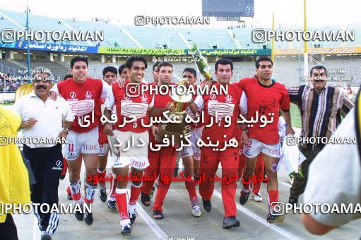 1068116, Tehran, [*parameter:4*], Iran Pro League، Persian Gulf Cup، 2001-02 season، Second Leg، Week 26، Persepolis ۱ v ۰ Fajr-e Sepasi Shiraz on 2002/05/28 at Azadi Stadium