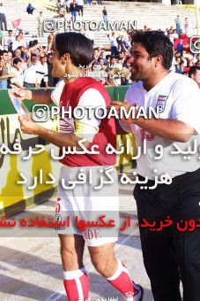 1068055, Tehran, [*parameter:4*], Iran Pro League، Persian Gulf Cup، 2001-02 season، Second Leg، Week 26، Persepolis ۱ v ۰ Fajr-e Sepasi Shiraz on 2002/05/28 at Azadi Stadium