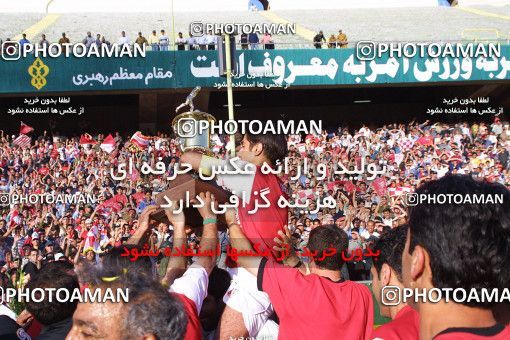 1068182, Tehran, [*parameter:4*], Iran Pro League، Persian Gulf Cup، 2001-02 season، Second Leg، Week 26، Persepolis ۱ v ۰ Fajr-e Sepasi Shiraz on 2002/05/28 at Azadi Stadium