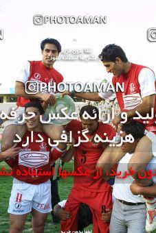 1068041, Tehran, [*parameter:4*], Iran Pro League، Persian Gulf Cup، 2001-02 season، Second Leg، Week 26، Persepolis ۱ v ۰ Fajr-e Sepasi Shiraz on 2002/05/28 at Azadi Stadium