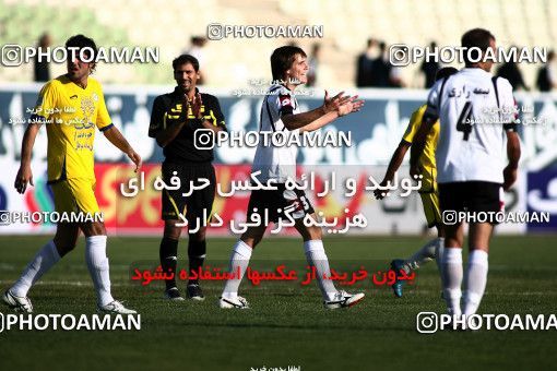 1071334, Tehran, [*parameter:4*], Iran Pro League، Persian Gulf Cup، 2010-11 season، First Leg، Week 9، Naft Tehran ۰ v ۰ Sepahan on 2010/09/17 at Shahid Dastgerdi Stadium